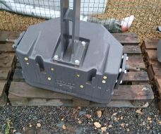 FENDT - MASSE 870KG